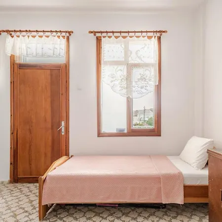Apartment Peaceful 150 M From The Sea Kusadasi