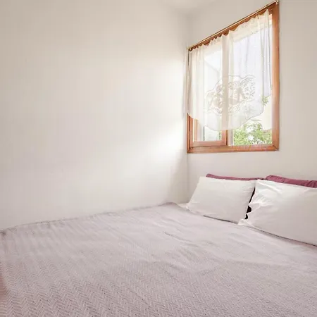 Apartman Peaceful 150 M From The Sea Kusadası